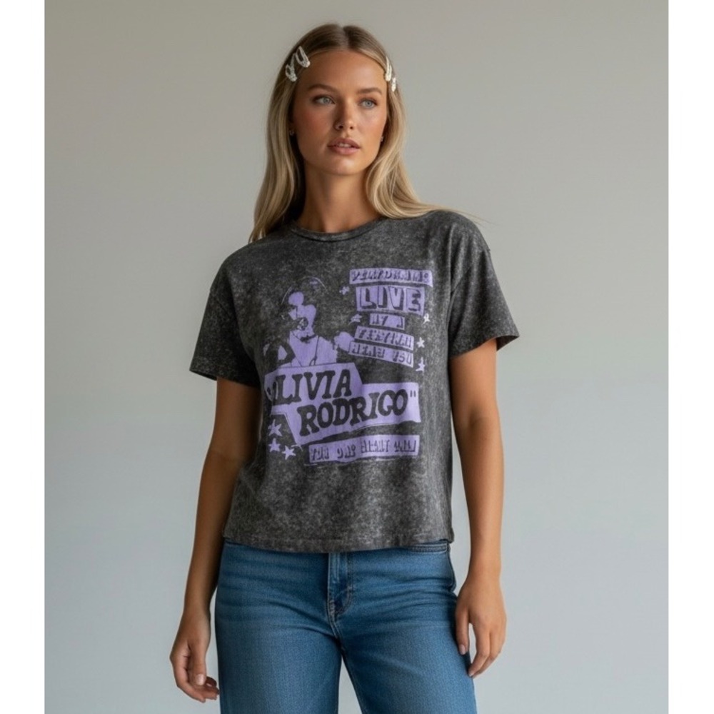 Olivia Rodrigo Graphic T-Shirt Grey Mineral Wash Purple Concert Tee Large